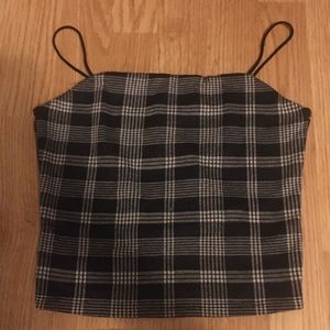 Crop top size small
